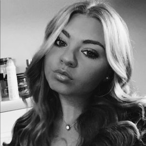 Meet your Posher, Jenna